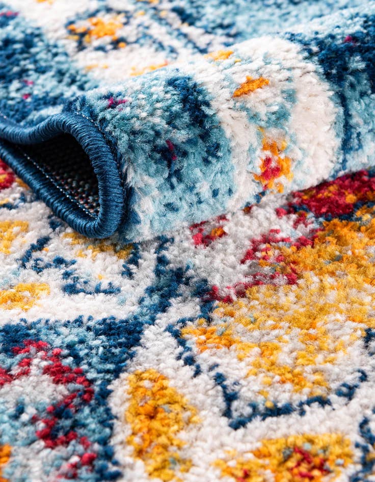 Detail image of 4' x 6' Parker Oval Rug
