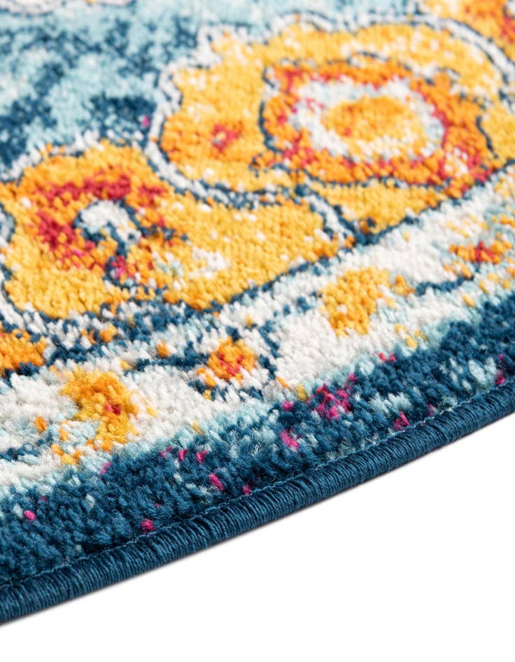 Detail image of 4' x 6' Parker Oval Rug