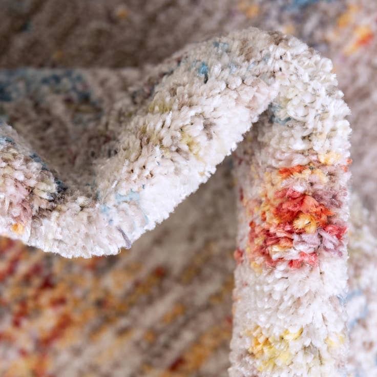 Detail image of 3' 3 x 5' 3 Prism Oval Rug