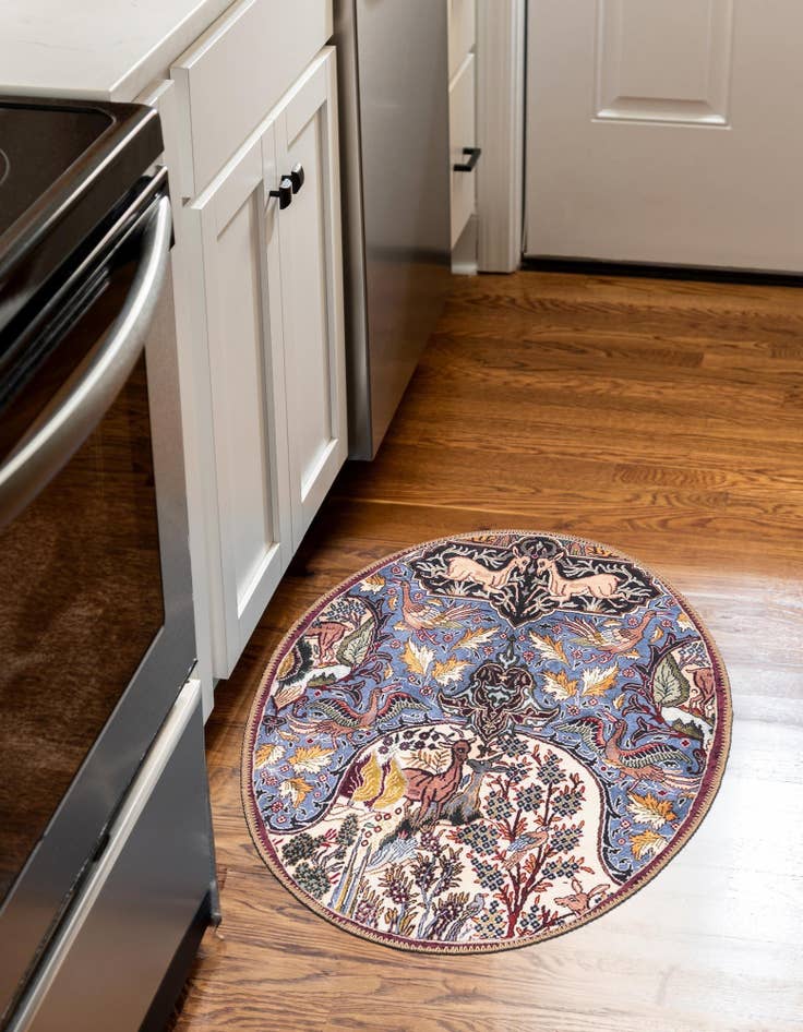 Detail image of 2' x 3' 1 Timeless Oval Rug