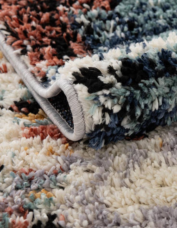 Detail image of 8' x 10' Tucson Oval Rug