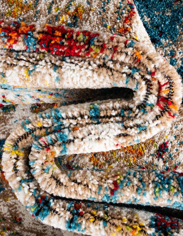 Detail image of 7' 10 x 10' Veneto Oval Rug