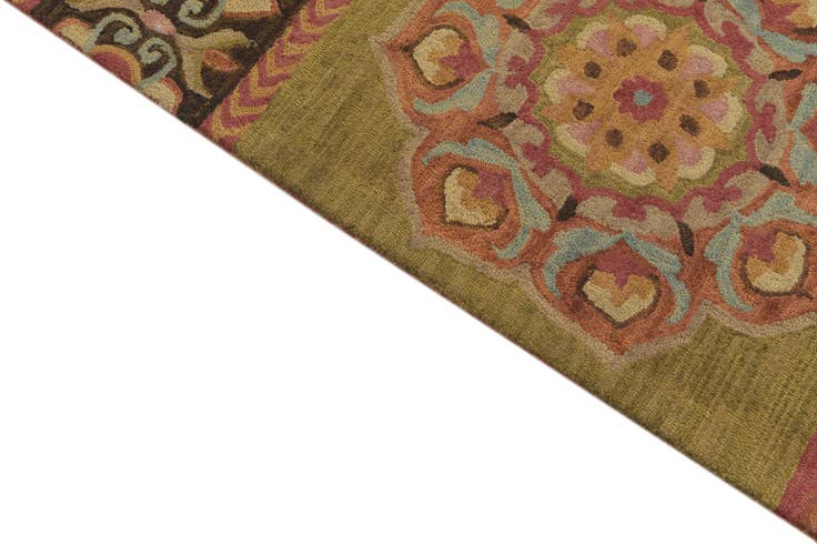 Detail image of 8' x 10' Agra Rug