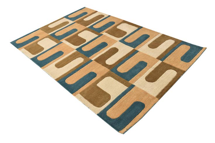 Detail image of 5' 1 x 7' 10 Agra Rug