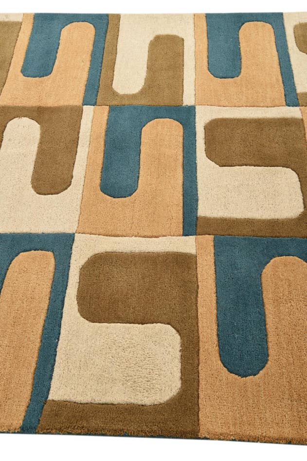 Detail image of 5' 1 x 7' 10 Agra Rug