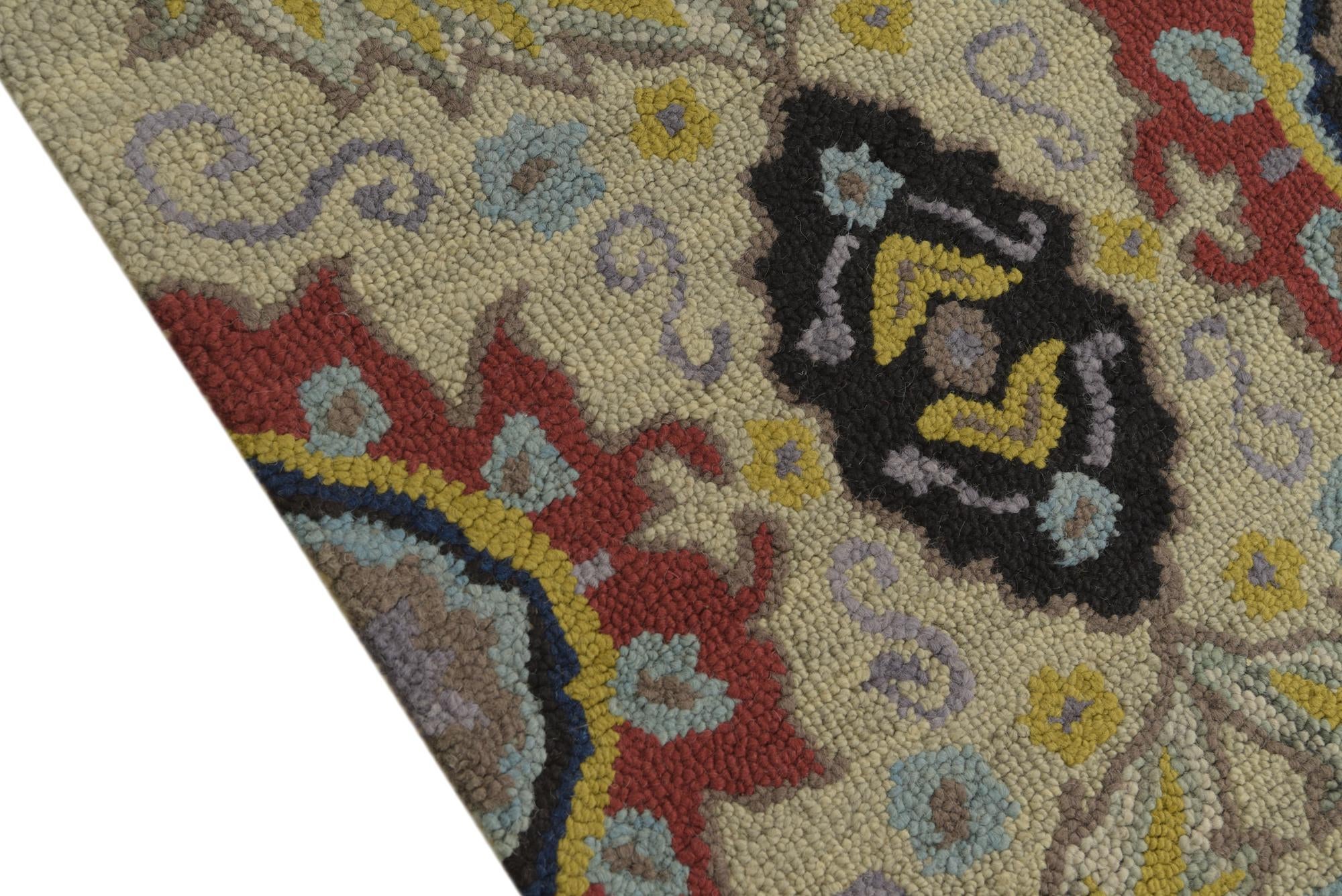 5' x 7' 10 Agra Wool Rug