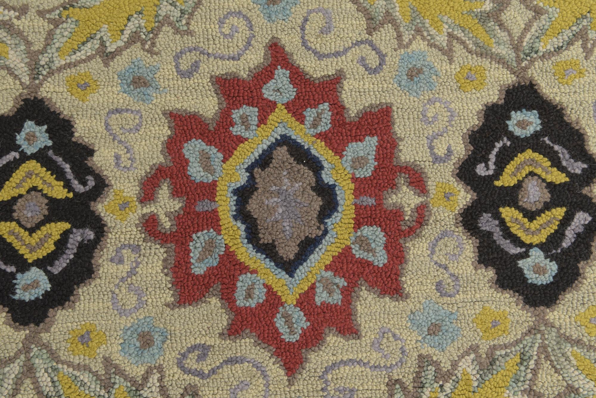 5' x 7' 10 Agra Wool Rug