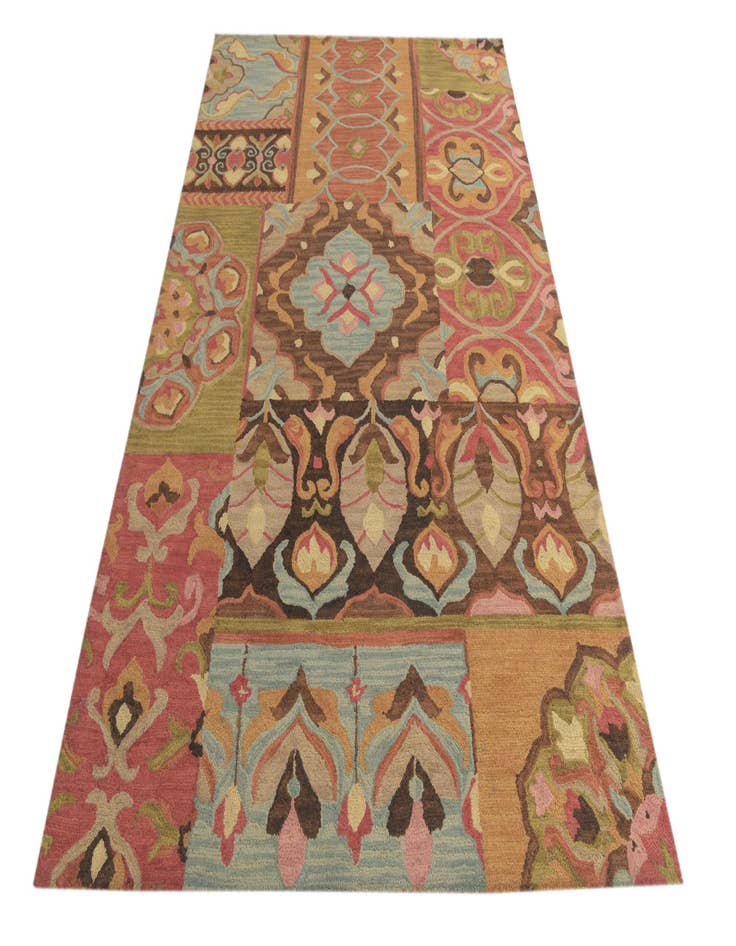 Detail image of 5' x 8' Agra Wool Rug