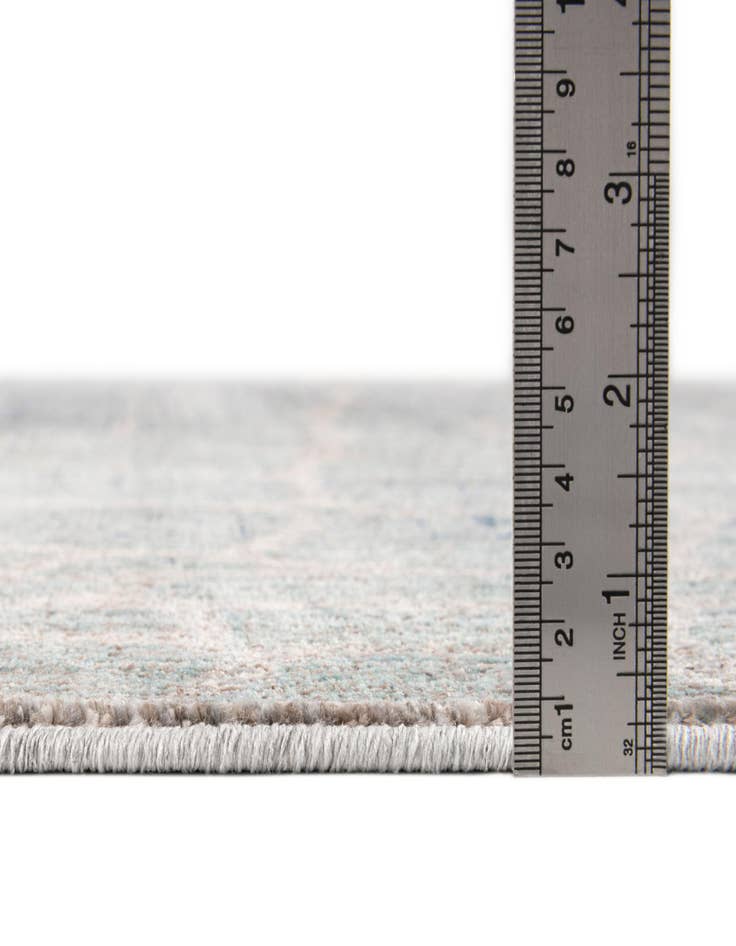 Detail image of 4' x 6' Alexis Rug