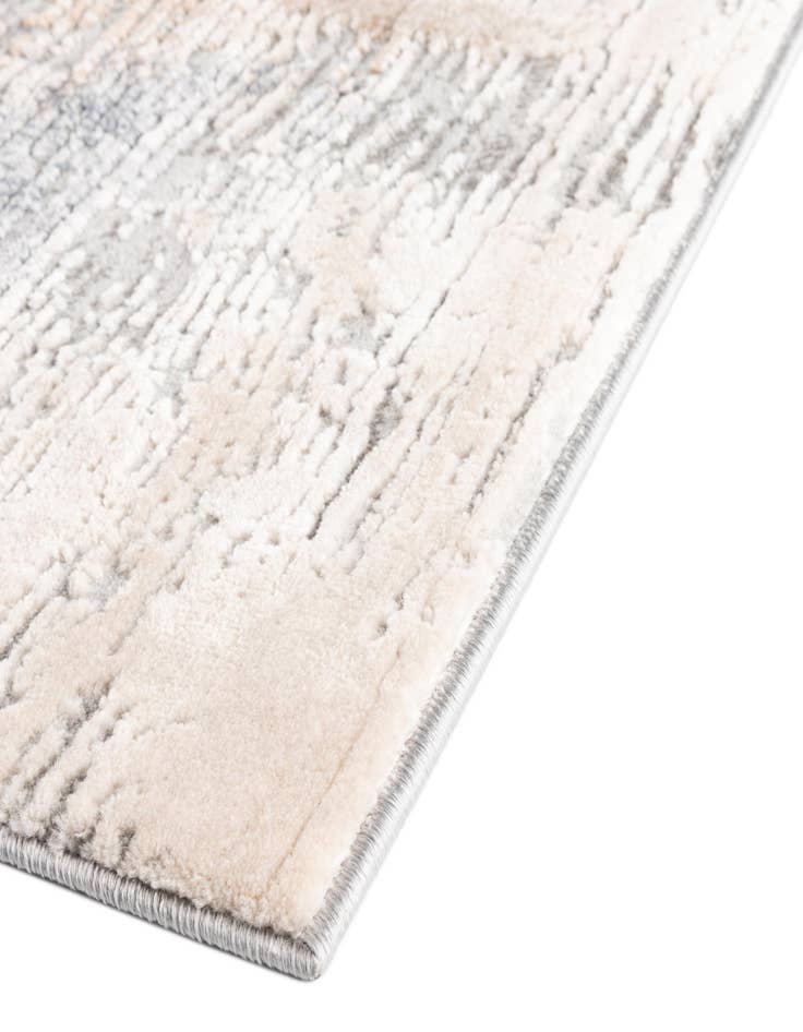 Detail image of 4' x 6' Alexis Rug