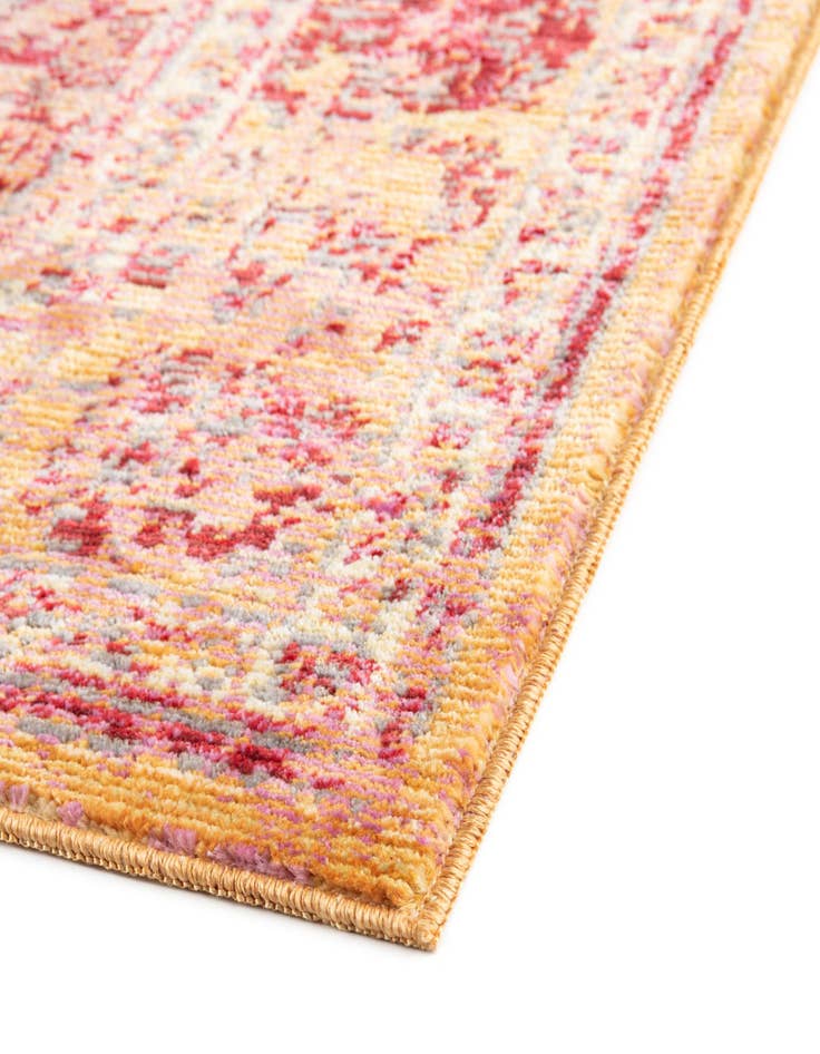 Detail image of 4' x 6' Alexis Rug