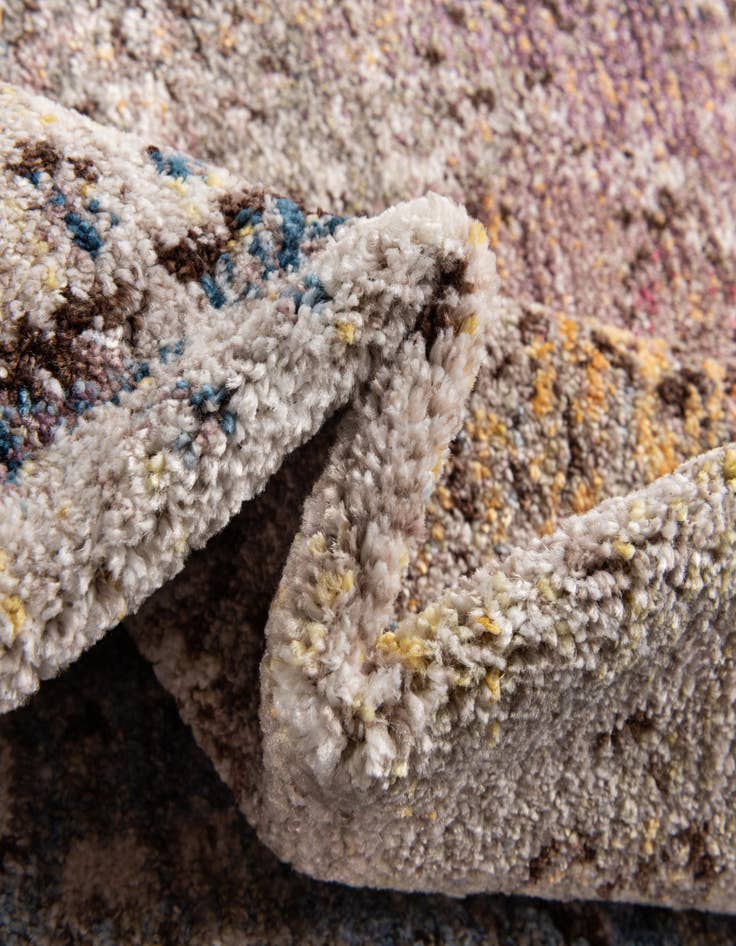 Detail image of 5' x 7' 7 Andromeda Rug