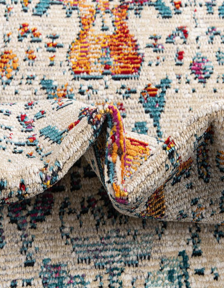 Detail image of 4' x 6' Andromeda Rug