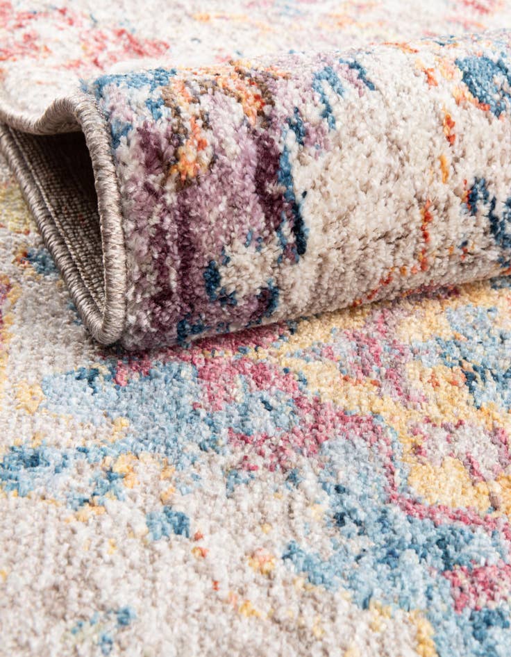 Detail image of 4' 7 x 6' 7 Andromeda Rug