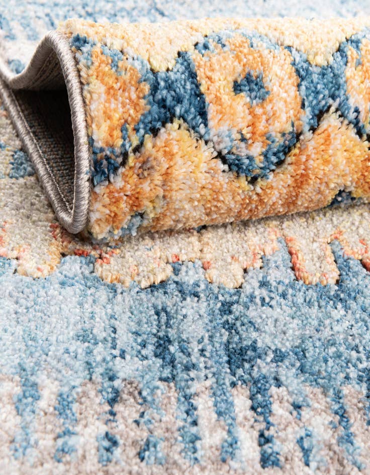 Detail image of 5' 3 x 7' 7 Andromeda Rug