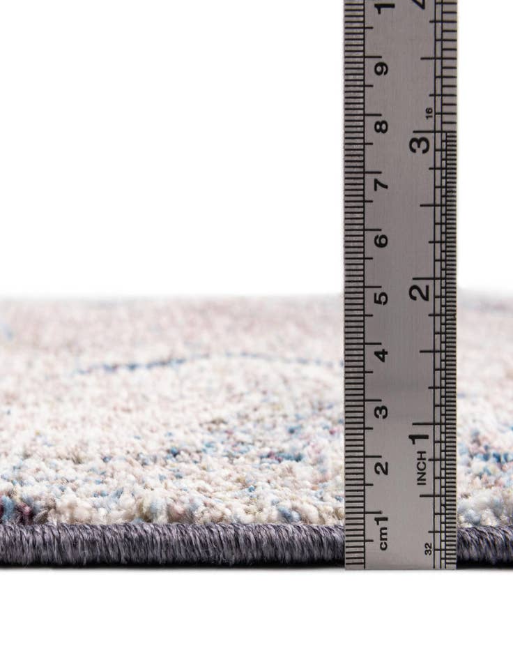 Detail image of 3' 3 x 5' 3 Andromeda Rug