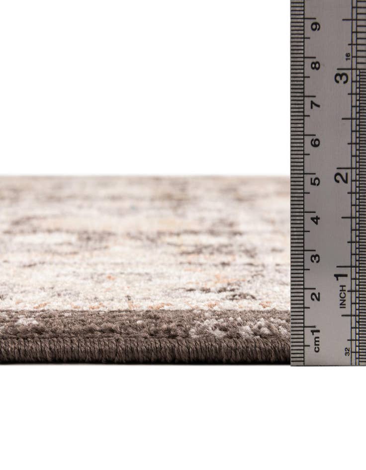 Detail image of 3' 7 x 5' 7 Arcadia Rug