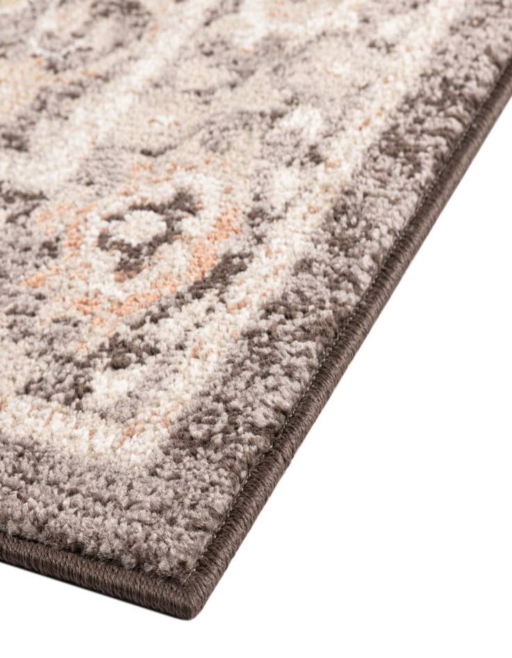 Detail image of 3' 7 x 5' 7 Arcadia Rug