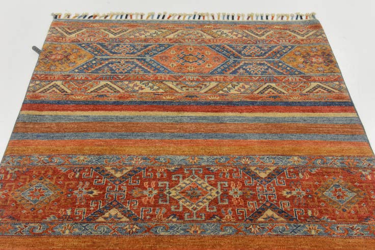 Detail image of 4' x 5' 8 Hand Knotted Ariana Ziegler Rug