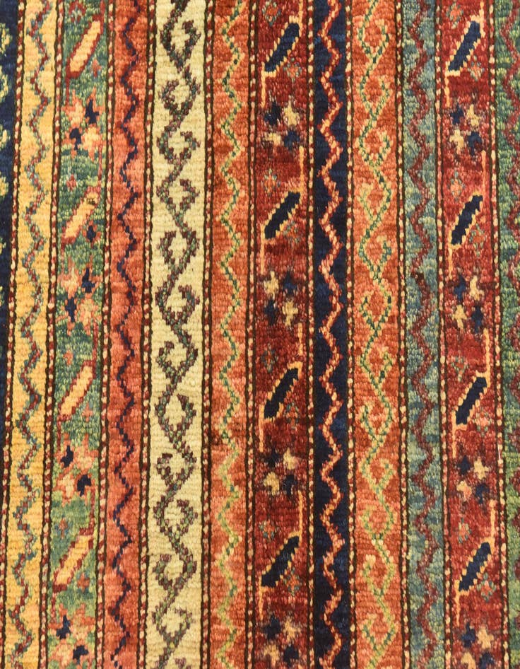 Detail image of 5' x 6' 6 Hand Knotted Ariana Ziegler Rug