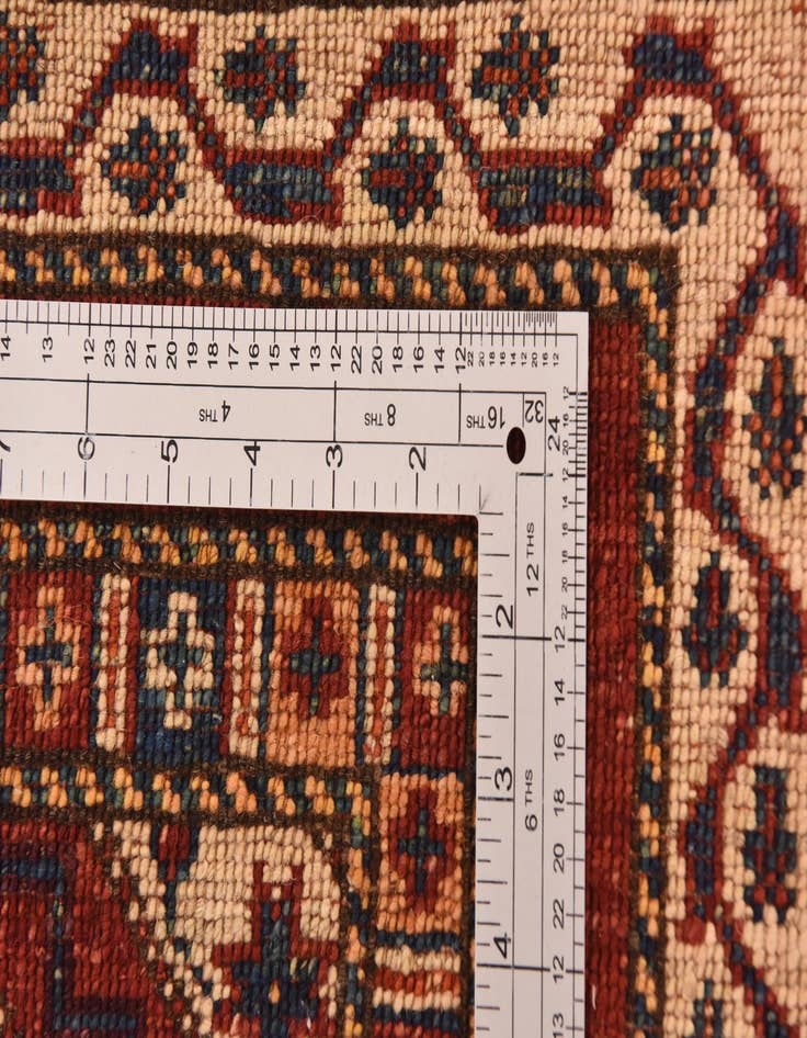 Detail image of 5' 6 x 7' 9  Hand Knotted Ariana Ziegler Rug