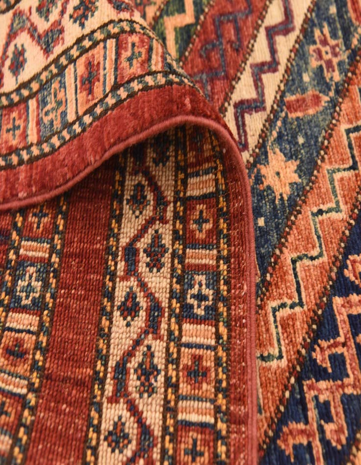 Detail image of 5' 6 x 7' 9  Hand Knotted Ariana Ziegler Rug