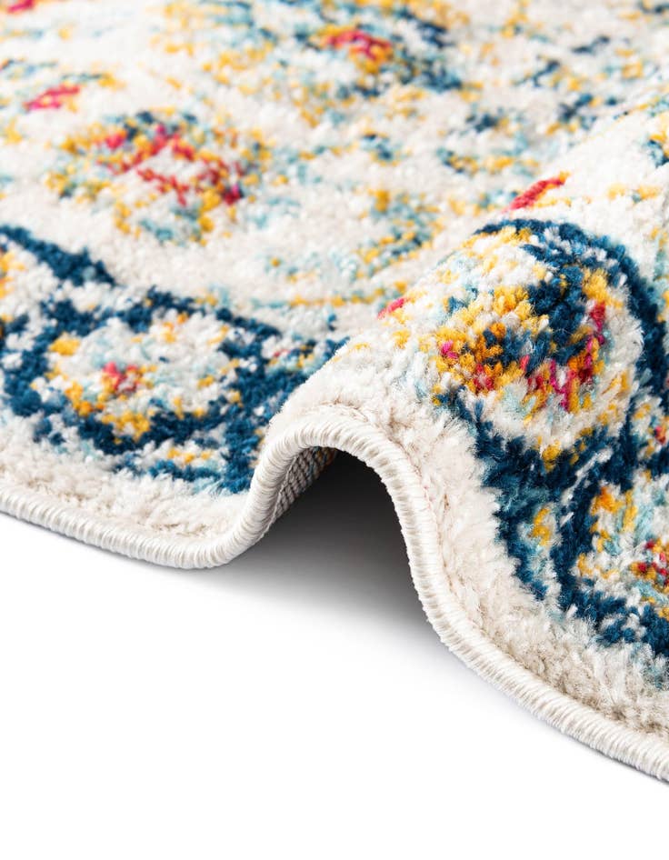 Detail image of 6' x 9' Aurelia Rug