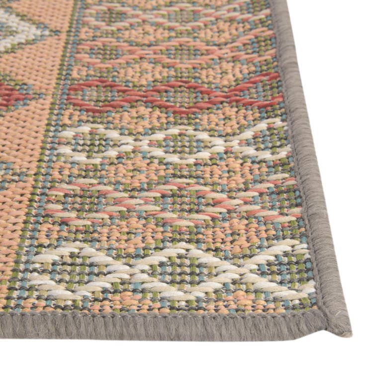 Detail image of 5' 3 x 7' 7 Easy-Clean Baja Indoor / Outdoor Rug