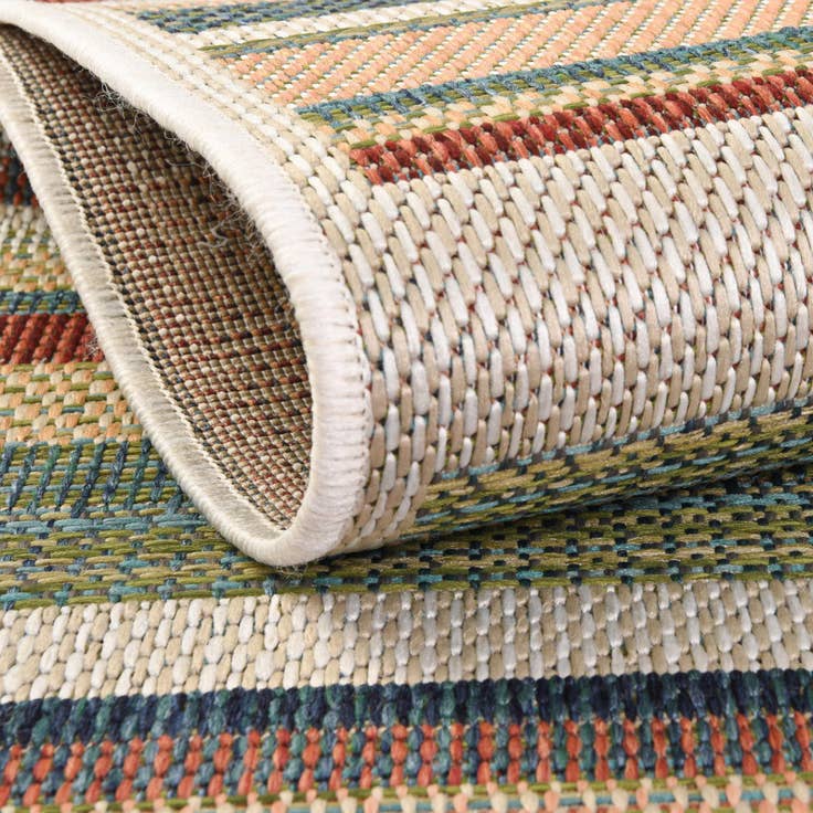 Detail image of 4' x 6' Easy-Clean Baja Indoor / Outdoor Rug