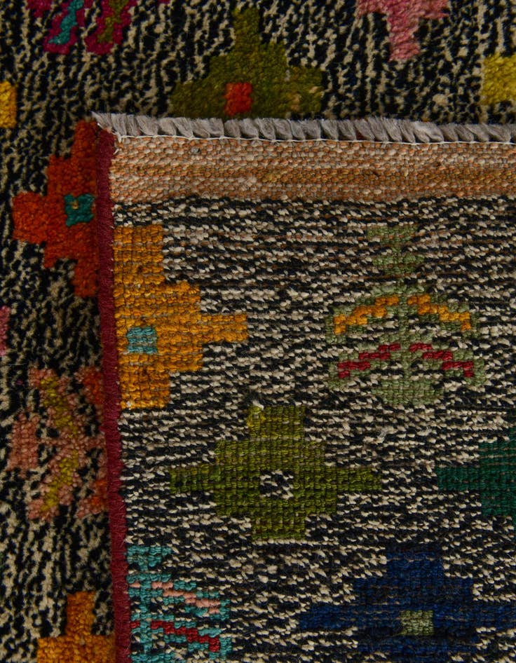Detail image of 5' 6 x 7' 10 Hand Knotted Balouch Wool Rug