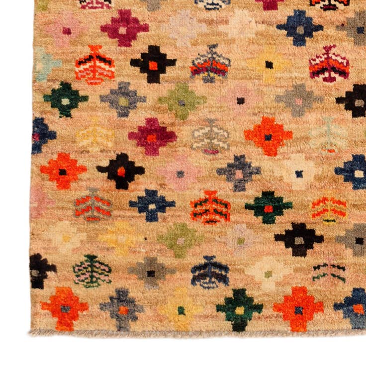 Detail image of 4' 4 x 5' 11 Hand Knotted Balouch Wool Rug