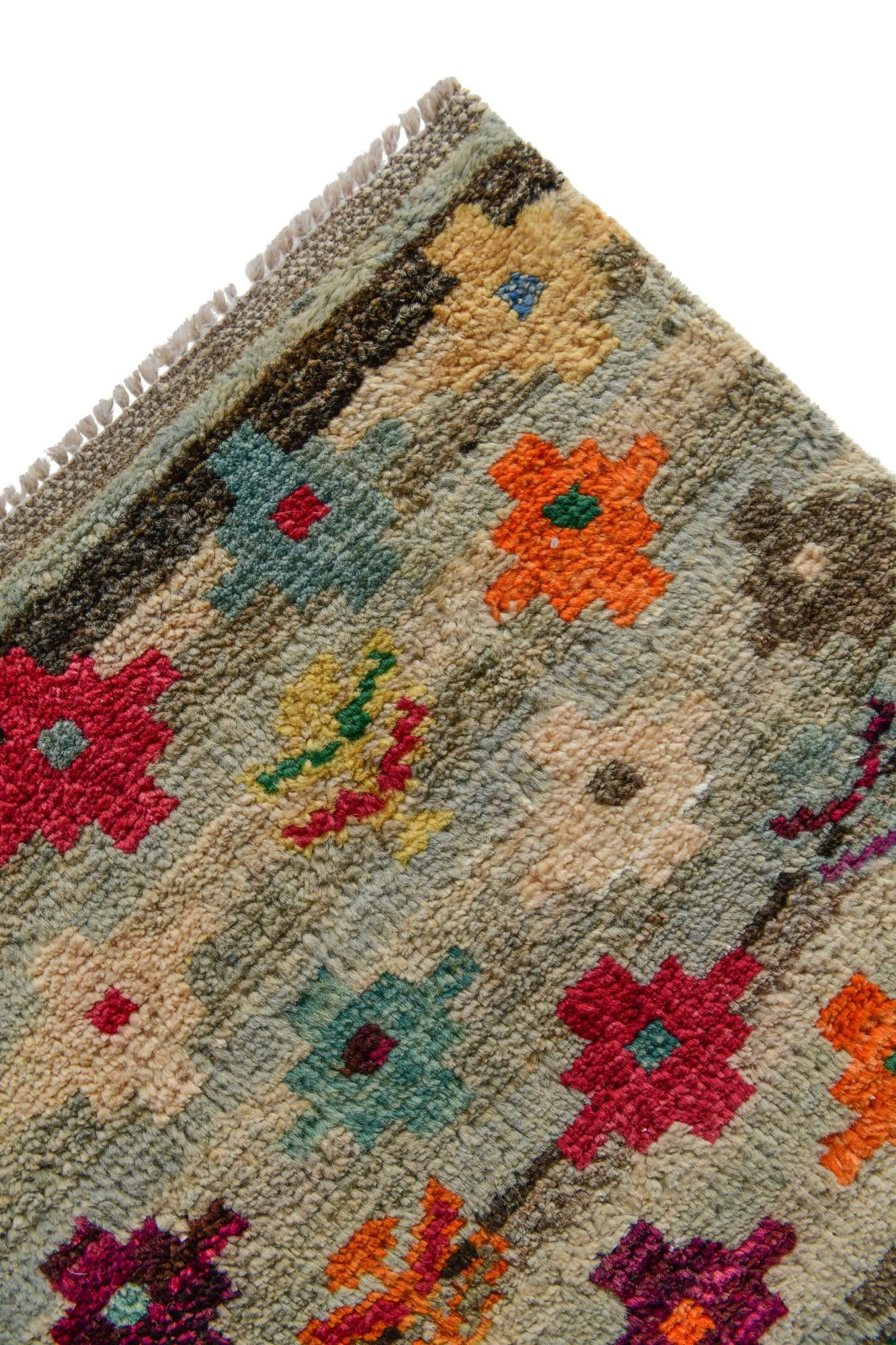 4' 5 x 6' 2 Hand Knotted Balouch Wool Rug