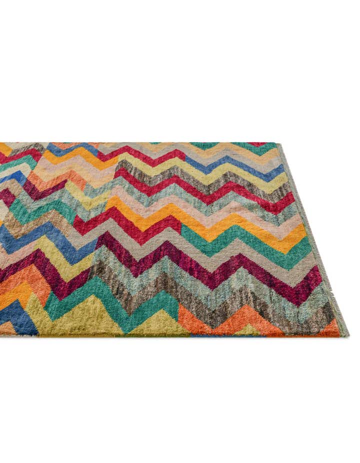 4' 2 x 6' Hand Knotted Balouch Wool Rug