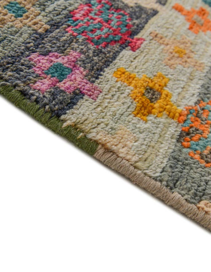 Detail image of 3' 2 x 5' 4 Hand Knotted Balouch Wool Rug