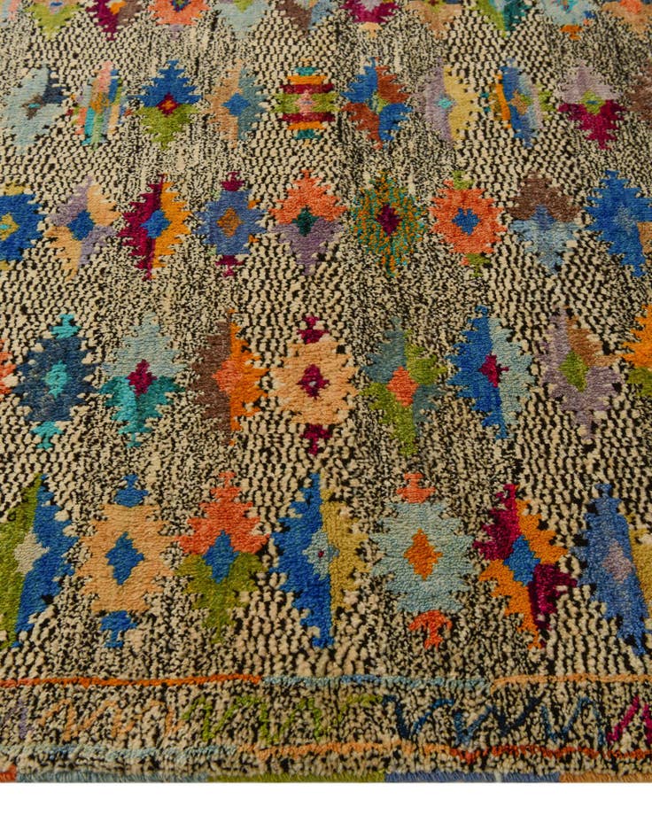 Detail image of 4' 4 x 6' 3 Hand Woven Balouch Wool Rug