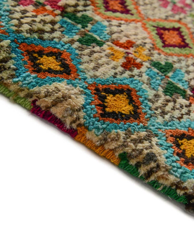 Detail image of 4' 3 x 6' Hand Knotted Balouch Wool Rug