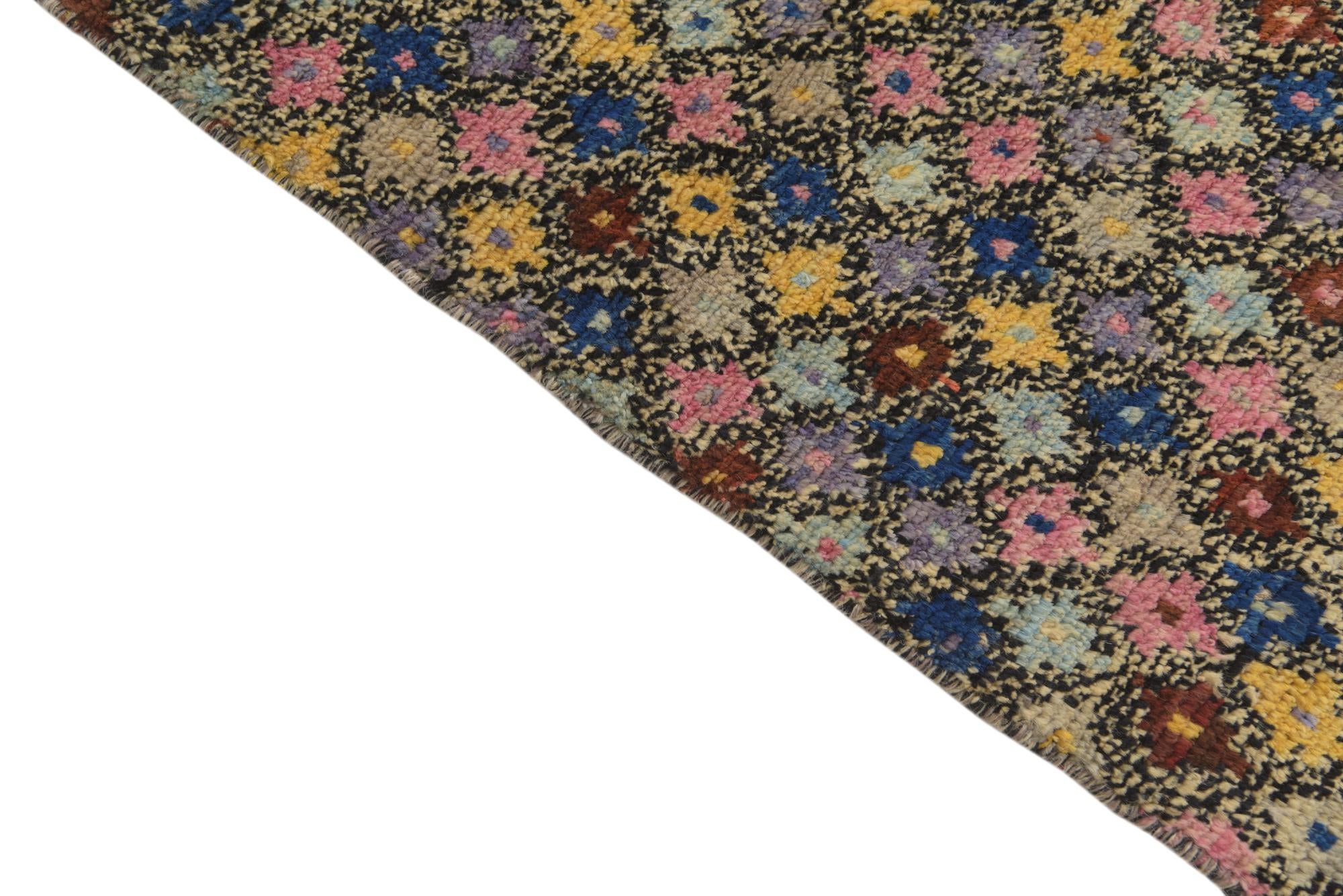 4' 1 x 5' 9 Hand Knotted Balouch Wool Rug