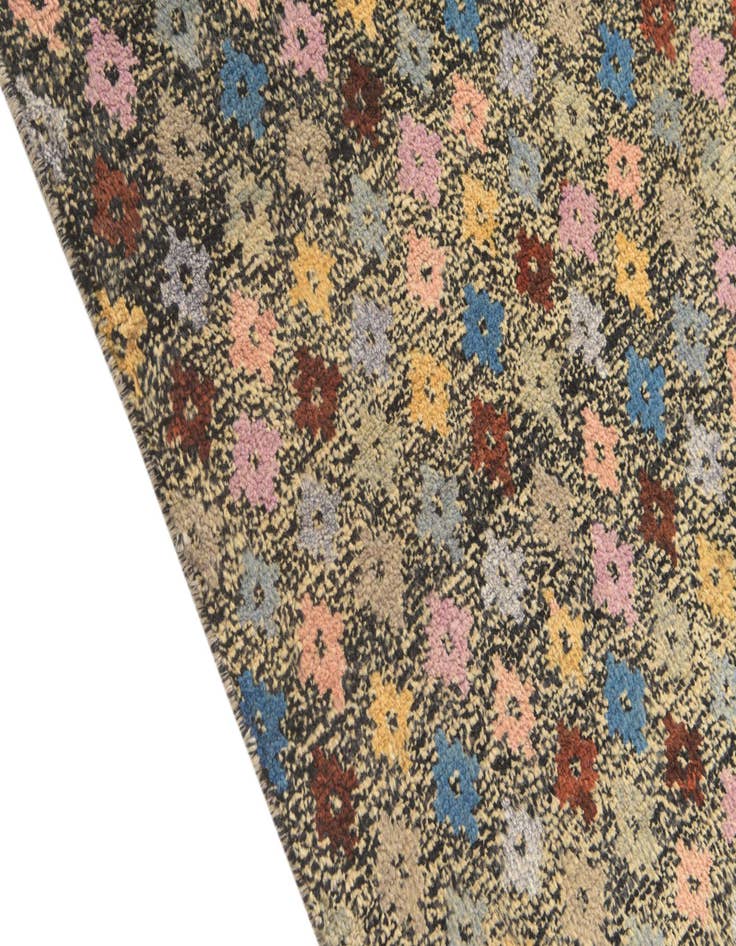 Detail image of 4' 2 x 6'  Hand Knotted Balouch Wool Rug