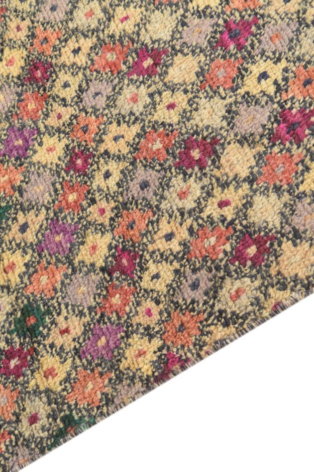 Detail image of 4' 3 x 6' 4 Hand Knotted Balouch Wool Rug