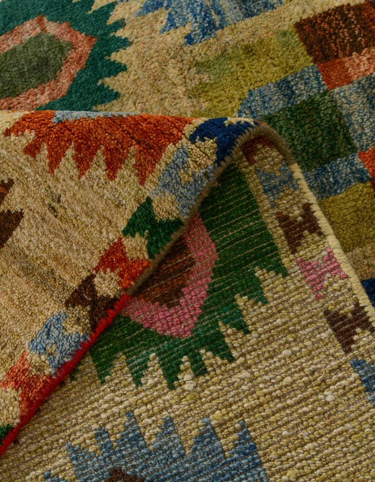 Detail image of 6' 9 x 10' 2 Hand Knotted Balouch Wool Rug