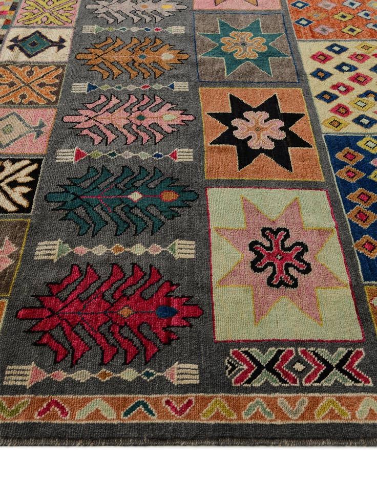 Detail image of 9' 7 x 12' 3 Hand Knotted Balouch Wool Rug