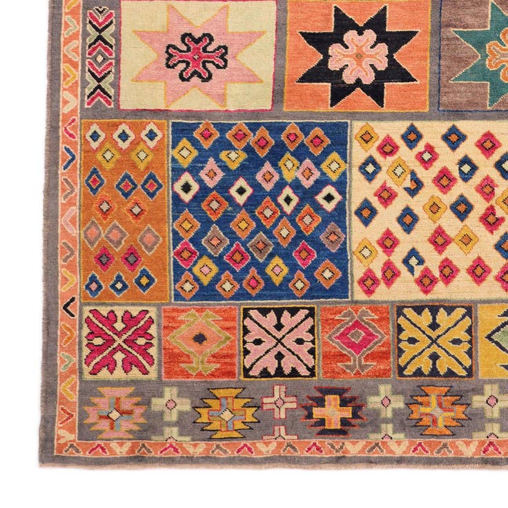 Detail image of 9' 7 x 12' 3 Hand Knotted Balouch Wool Rug