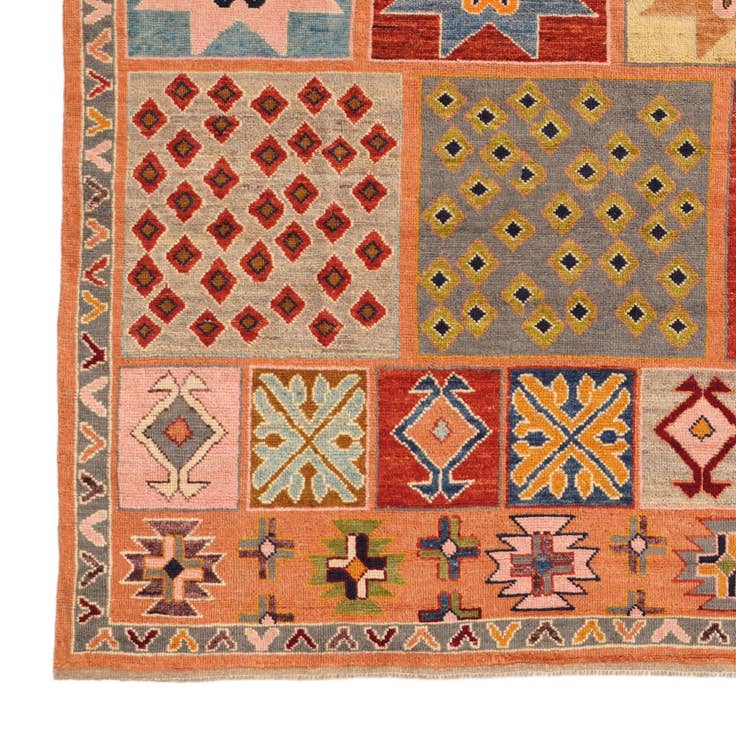 Detail image of 8' 2 x 10' 1 Hand Knotted Balouch Wool Rug