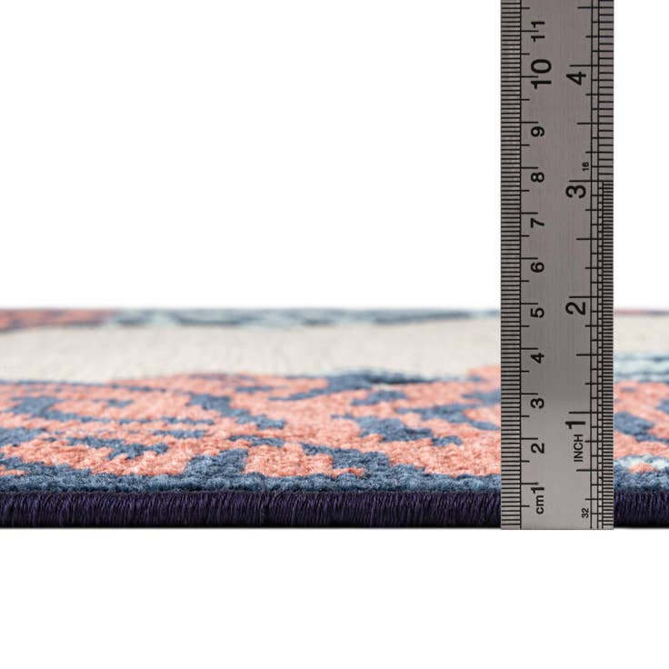 Detail image of 6' x 9' Easy-Clean Belize Indoor / Outdoor Rug