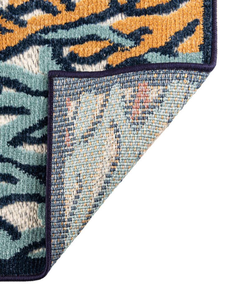 Detail image of 2' x 3' Easy-Clean Belize Indoor / Outdoor Rug