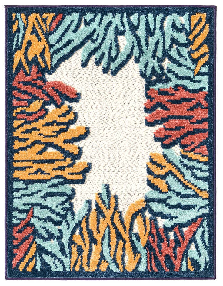 Detail image of 2' x 3' Easy-Clean Belize Indoor / Outdoor Rug
