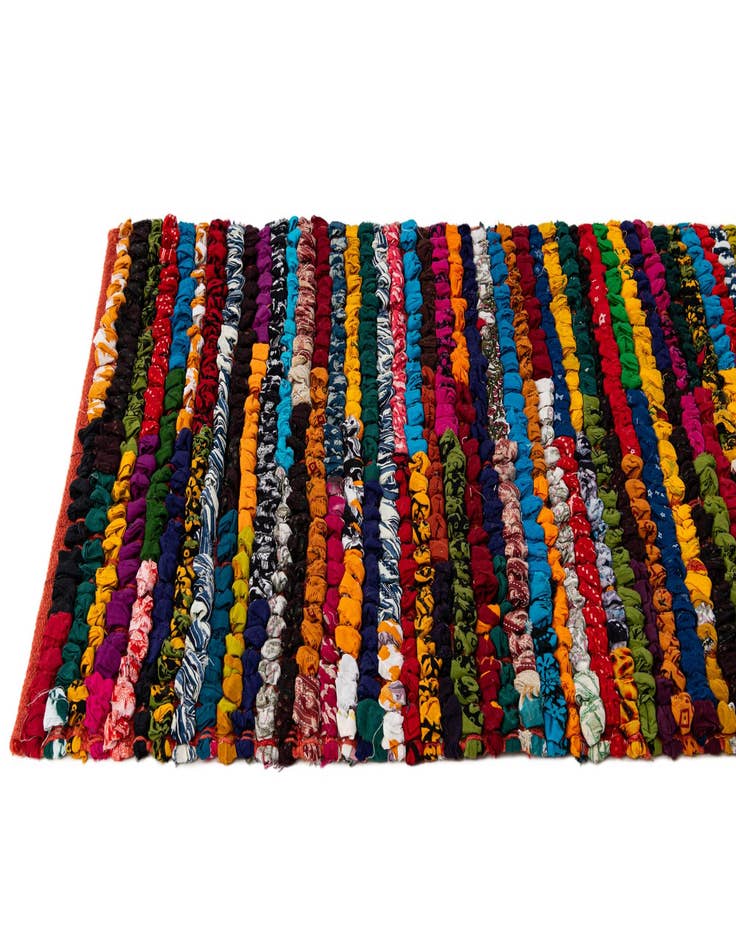 Detail image of 2' x 3' 2 Handmade Braided Chindi Rug