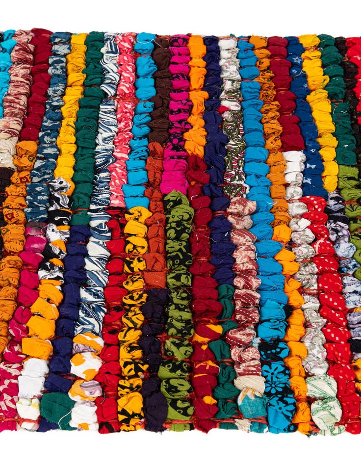 Detail image of 2' x 3' 2 Handmade Braided Chindi Rug