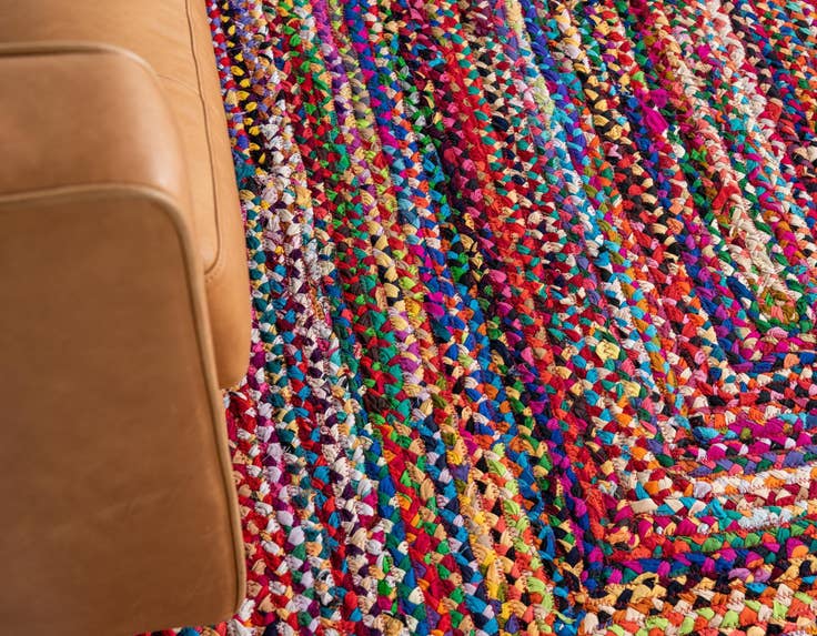 Detail image of 8' x 10' Handmade Braided Chindi Rug