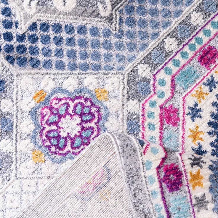 Detail image of 8' x 9' 10 Budapest Rug